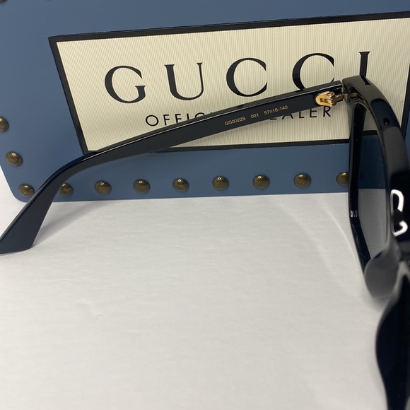 New  GUCCI GG0022S 001 Rectangular shape with GG interlocking metal logos - Picture 15 of 15
